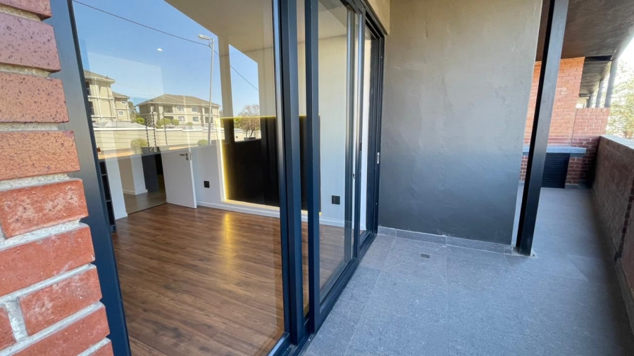 To Let 2 Bedroom Property for Rent in Broadacres Gauteng