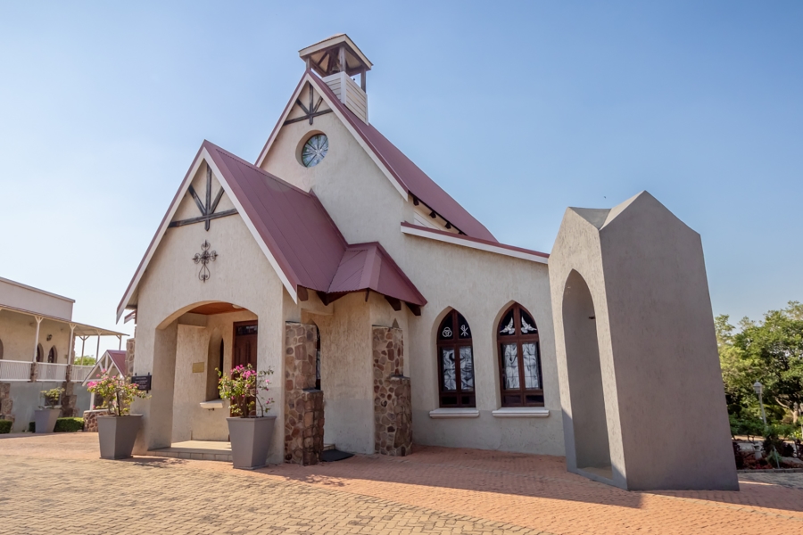 4 Bedroom Property for Sale in Louwlardia Gauteng