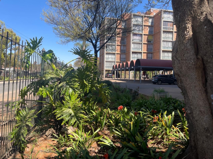 2 Bedroom Property for Sale in Kilner Park Gauteng