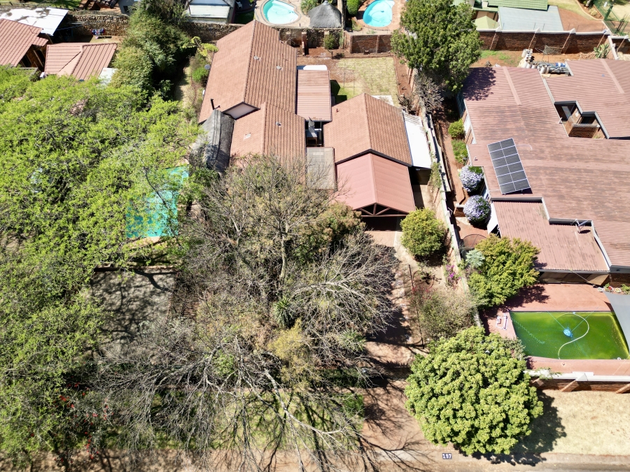 3 Bedroom Property for Sale in La Montagne Gauteng