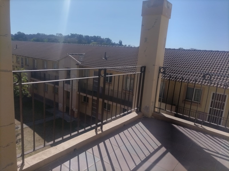 2 Bedroom Property for Sale in Queenswood Gauteng