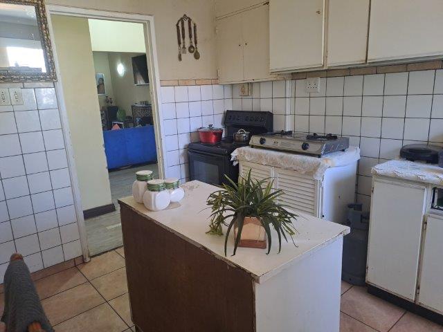 7 Bedroom Property for Sale in Kensington Gauteng