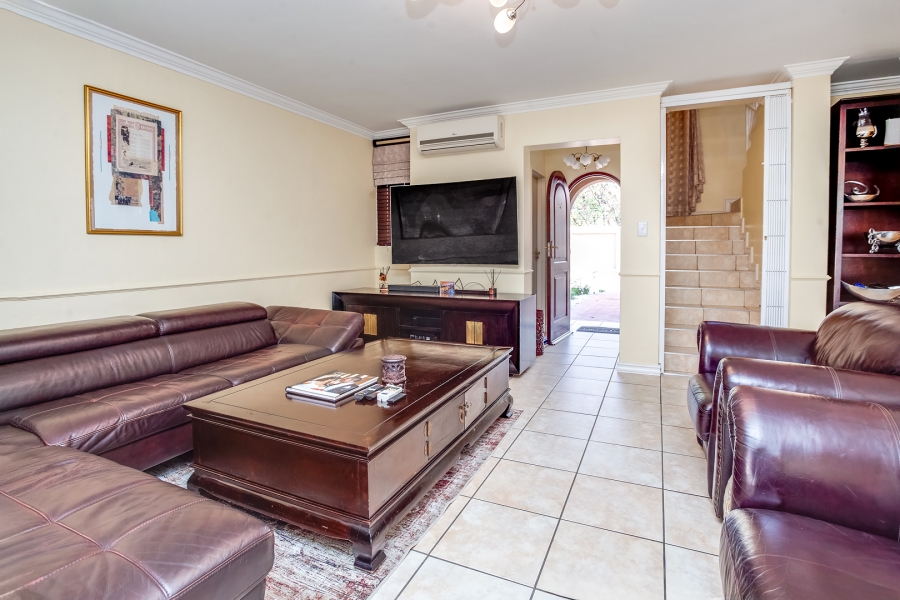 3 Bedroom Property for Sale in Lonehill Gauteng