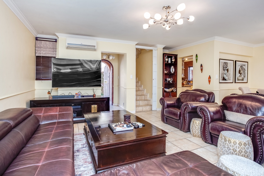 3 Bedroom Property for Sale in Lonehill Gauteng