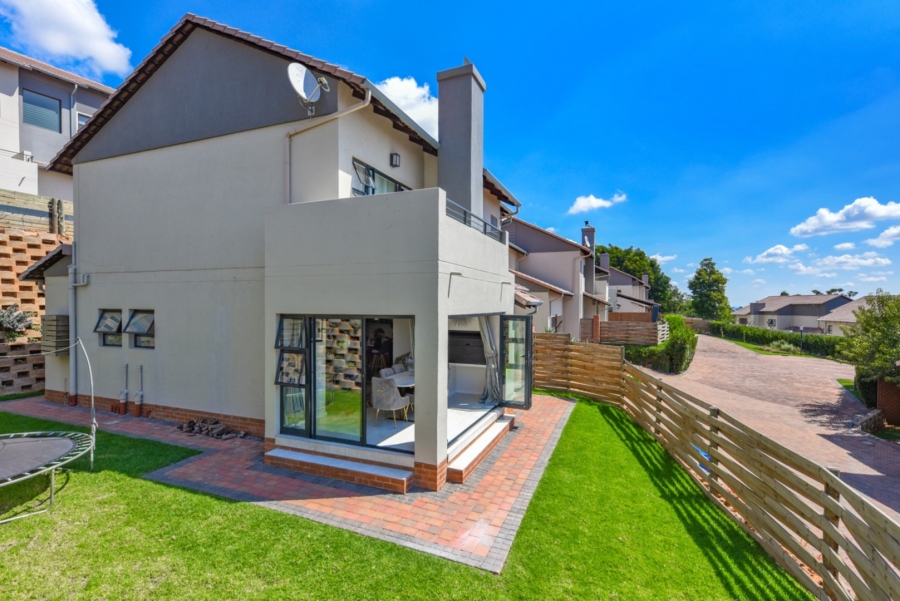 5 Bedroom Property for Sale in Amorosa Gauteng