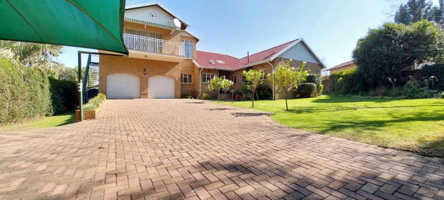 5 Bedroom Property for Sale in Vorna Valley Gauteng