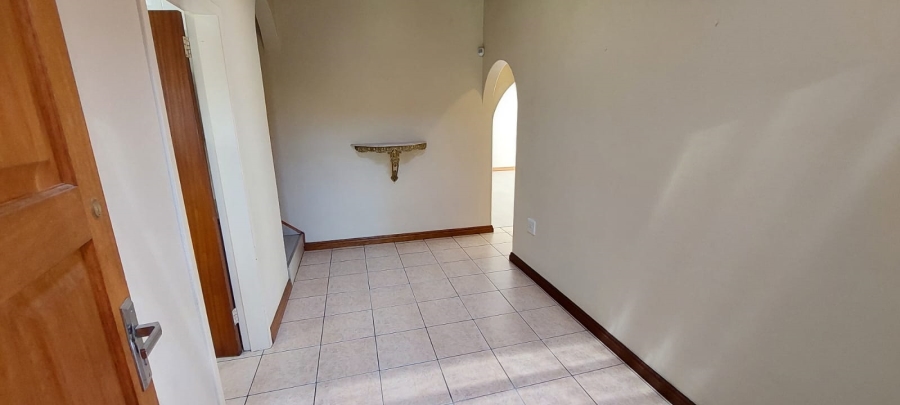 5 Bedroom Property for Sale in Vorna Valley Gauteng