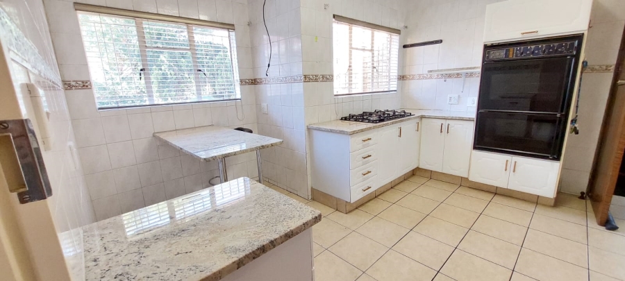 5 Bedroom Property for Sale in Vorna Valley Gauteng