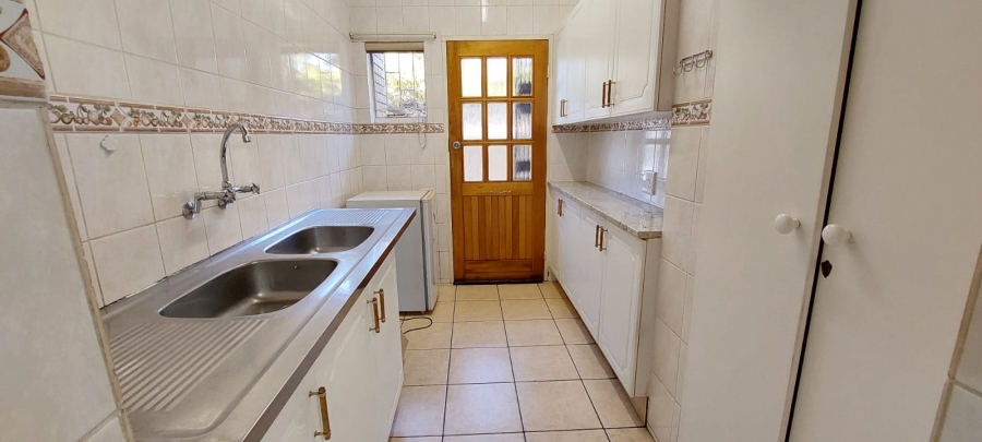 5 Bedroom Property for Sale in Vorna Valley Gauteng