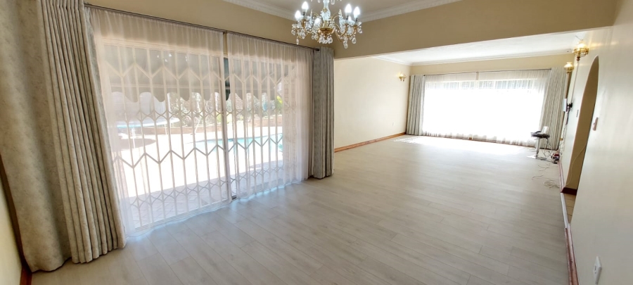 5 Bedroom Property for Sale in Vorna Valley Gauteng