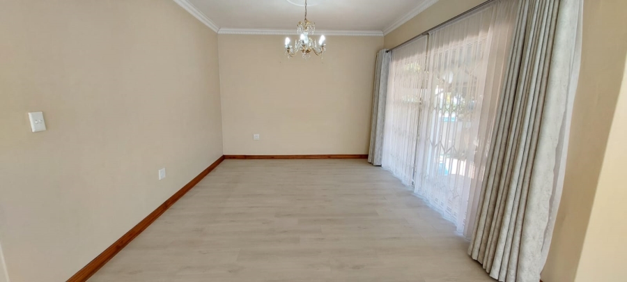 5 Bedroom Property for Sale in Vorna Valley Gauteng