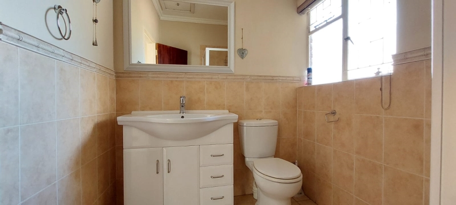 5 Bedroom Property for Sale in Vorna Valley Gauteng