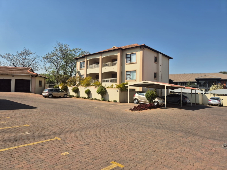 2 Bedroom Property for Sale in Khyber Rock Gauteng