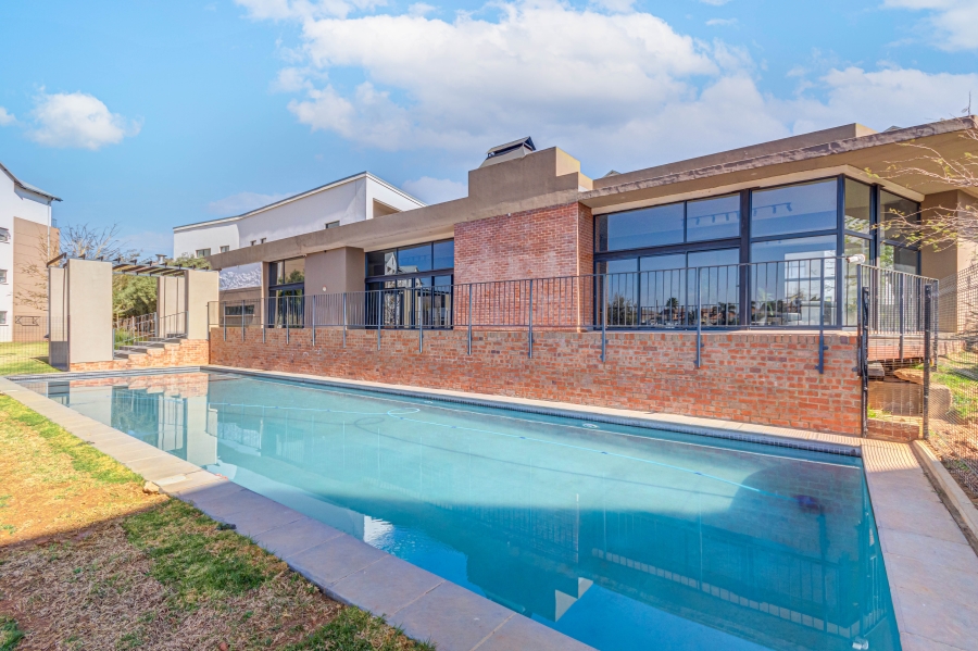 3 Bedroom Property for Sale in Wilgeheuwel Gauteng