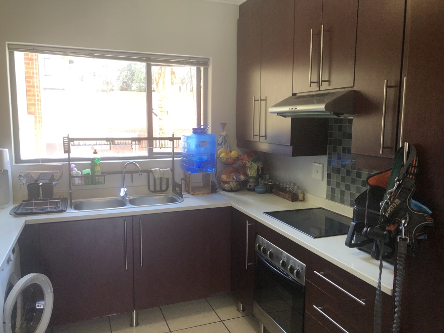 2 Bedroom Property for Sale in Sunninghill Gauteng