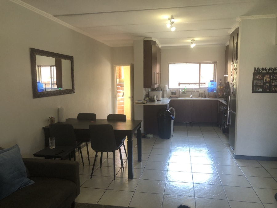 2 Bedroom Property for Sale in Sunninghill Gauteng