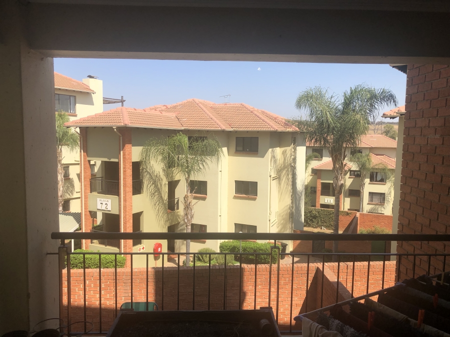 2 Bedroom Property for Sale in Sunninghill Gauteng