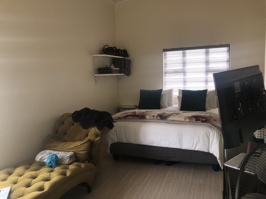 2 Bedroom Property for Sale in Barbeque Downs Gauteng