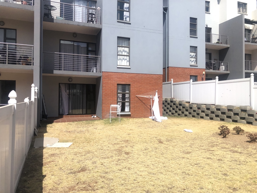 2 Bedroom Property for Sale in Barbeque Downs Gauteng