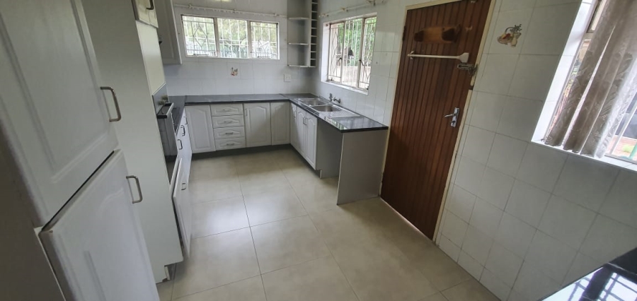 To Let 3 Bedroom Property for Rent in Brackenhurst Gauteng