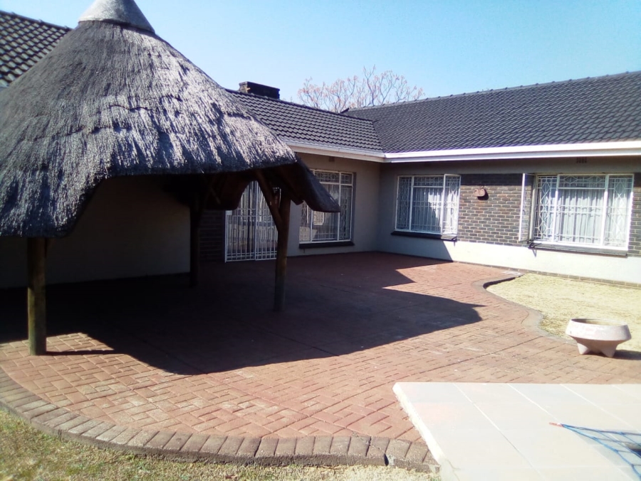 To Let 3 Bedroom Property for Rent in Brackenhurst Gauteng