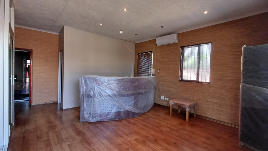 To Let commercial Property for Rent in Bedfordview Gauteng