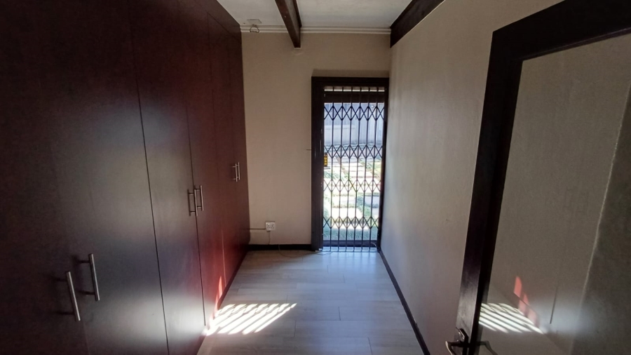 To Let commercial Property for Rent in Bedfordview Gauteng