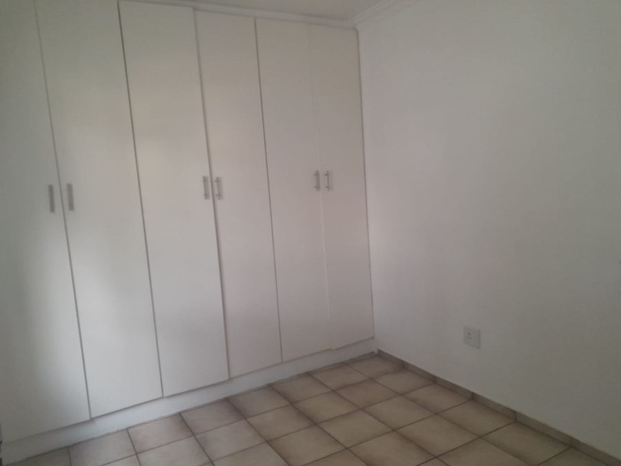 To Let 2 Bedroom Property for Rent in Raceview Gauteng