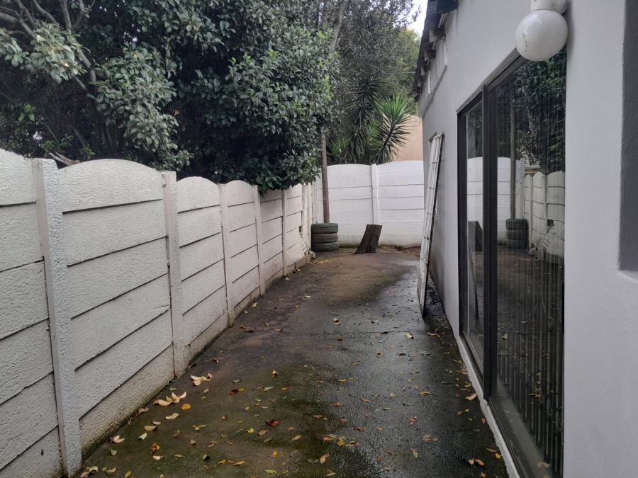 To Let 2 Bedroom Property for Rent in Raceview Gauteng