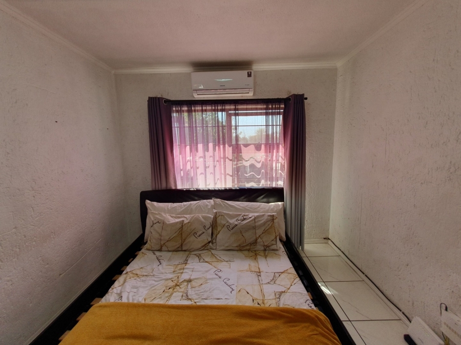 1 Bedroom Property for Sale in Paulshof Gauteng