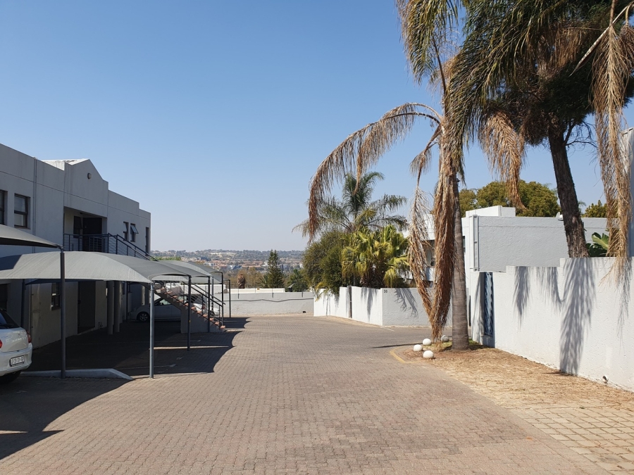 1 Bedroom Property for Sale in Paulshof Gauteng