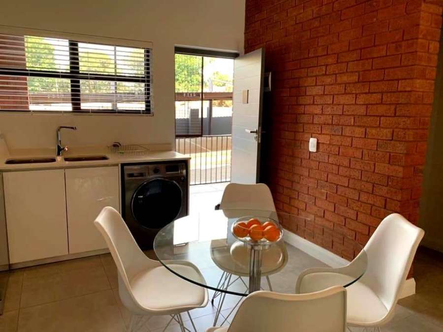 1 Bedroom Property for Sale in Melrose North Gauteng