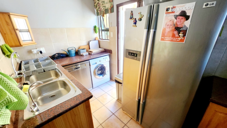 4 Bedroom Property for Sale in Eldoraigne Gauteng