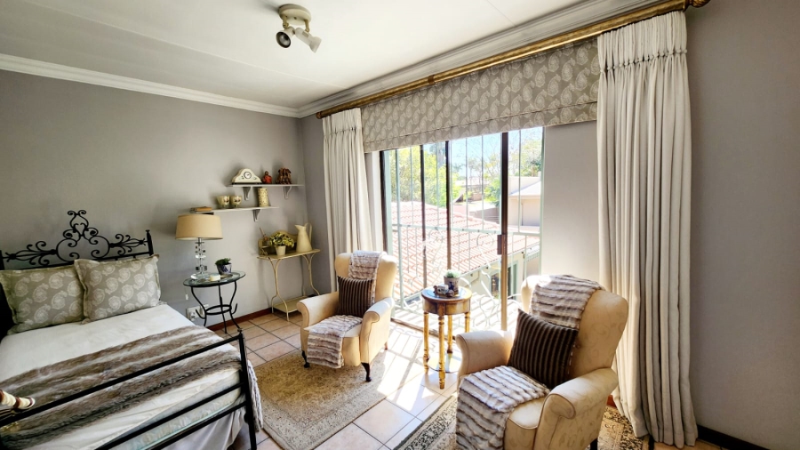 4 Bedroom Property for Sale in Eldoraigne Gauteng