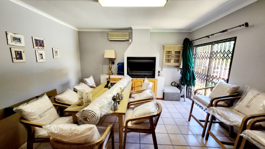 4 Bedroom Property for Sale in Eldoraigne Gauteng