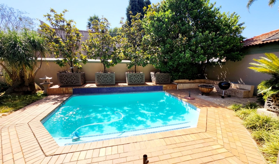 4 Bedroom Property for Sale in Eldoraigne Gauteng