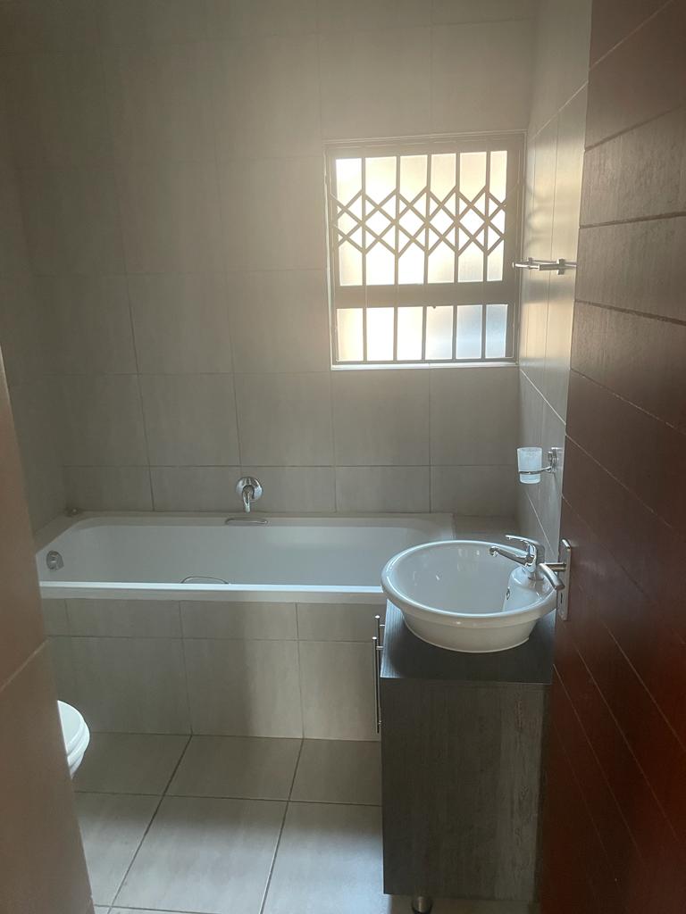 To Let 2 Bedroom Property for Rent in Terenure Gauteng