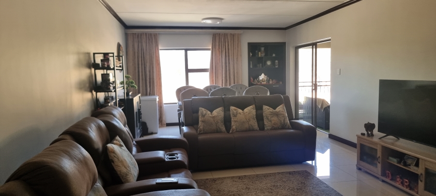 3 Bedroom Property for Sale in Broadacres Gauteng