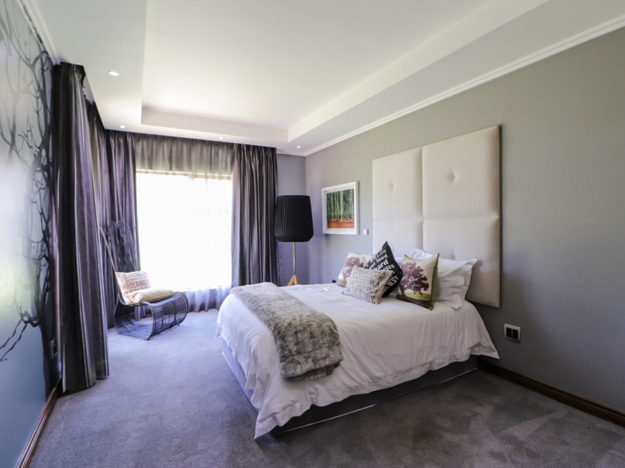 5 Bedroom Property for Sale in Northdene Gauteng