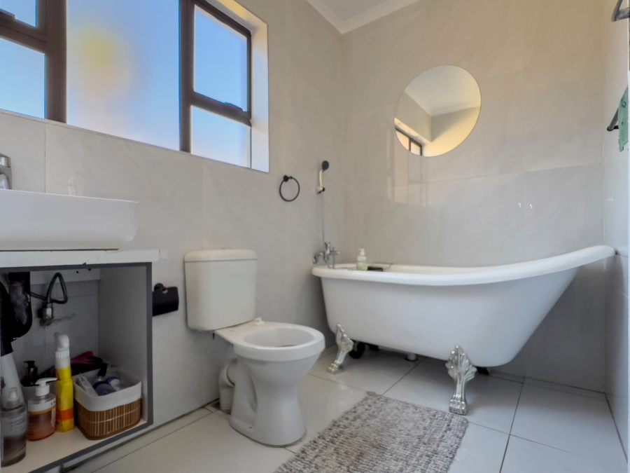 3 Bedroom Property for Sale in Pomona AH Gauteng