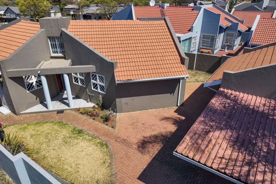 3 Bedroom Property for Sale in Beyers Park Gauteng