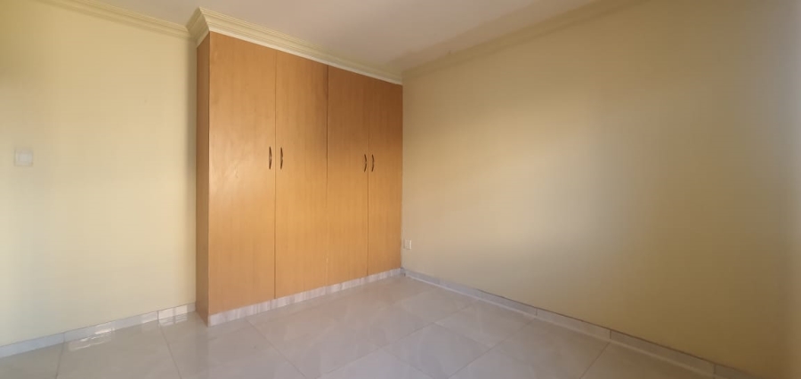 2 Bedroom Property for Sale in Lambton Gauteng