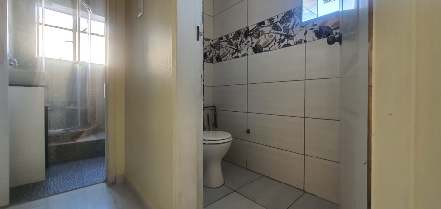 2 Bedroom Property for Sale in Lambton Gauteng