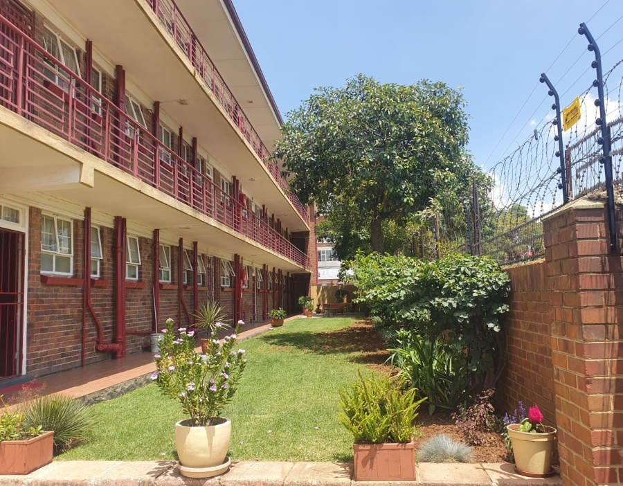 2 Bedroom Property for Sale in Lambton Gauteng