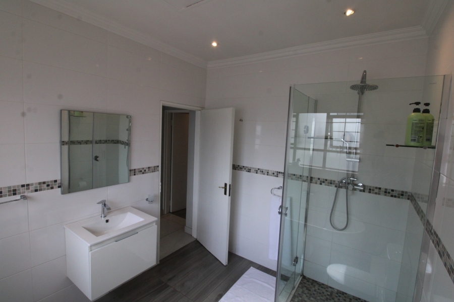 To Let 3 Bedroom Property for Rent in Bryanston Gauteng