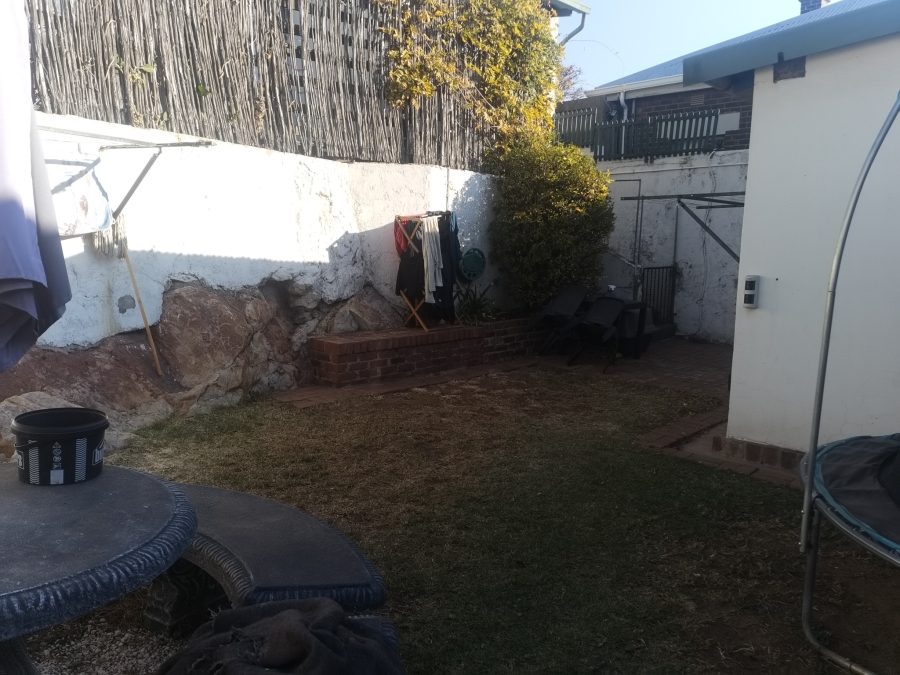 To Let 2 Bedroom Property for Rent in Kensington Gauteng