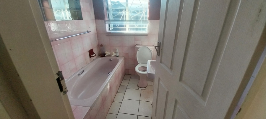 3 Bedroom Property for Sale in Eersterust Gauteng