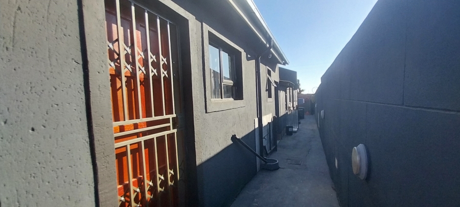 3 Bedroom Property for Sale in Eersterust Gauteng