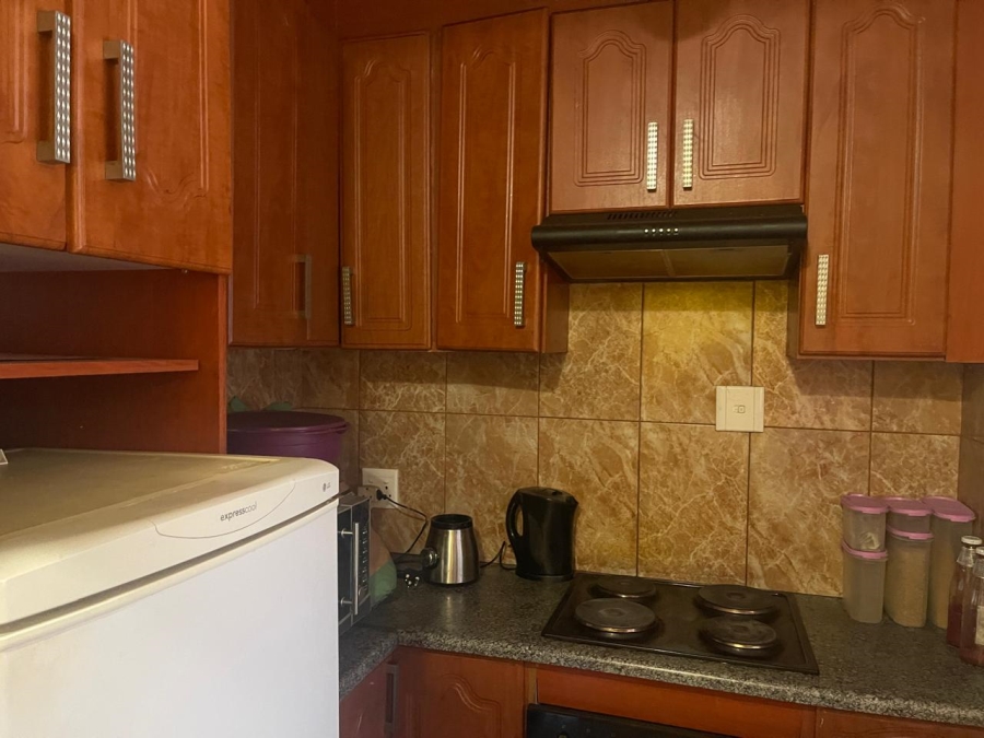 1 Bedroom Property for Sale in Sunnyside Gauteng