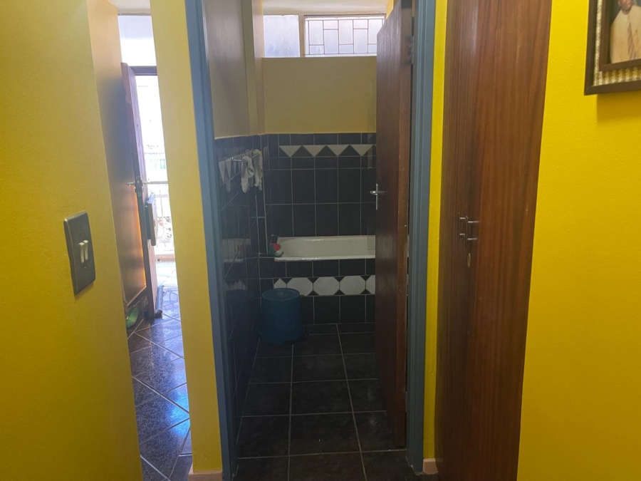 1 Bedroom Property for Sale in Sunnyside Gauteng